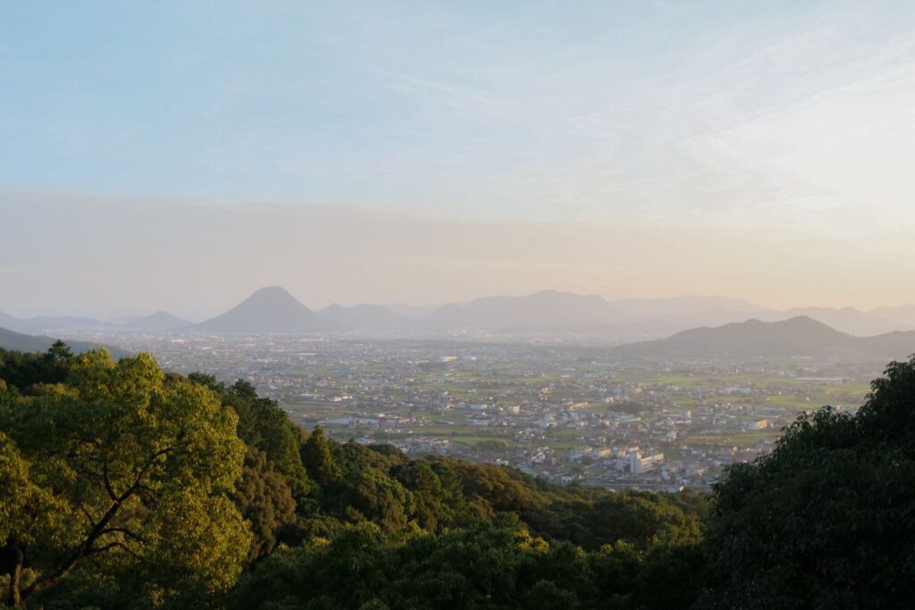 View from the top of the shrine, early morning in autumn ©Manon Mathieu