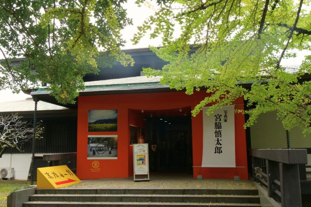 Part of the Kotohira Culture Guide : Takahashi Yuichi Museum