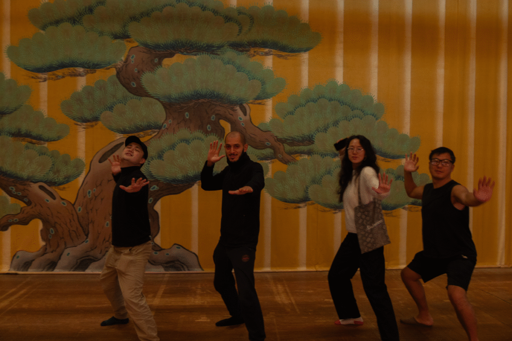 Visiting the Kabuki : a nice activity in Kotohira ©Manon Mathieu