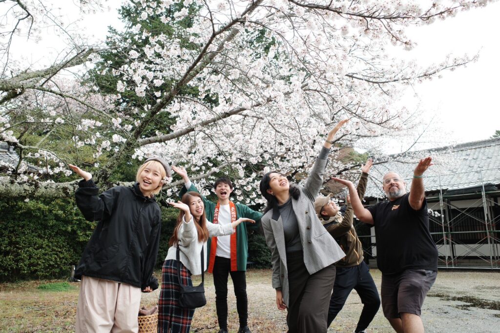 Having fun with Mr Candy while learning the history of Kotohira!