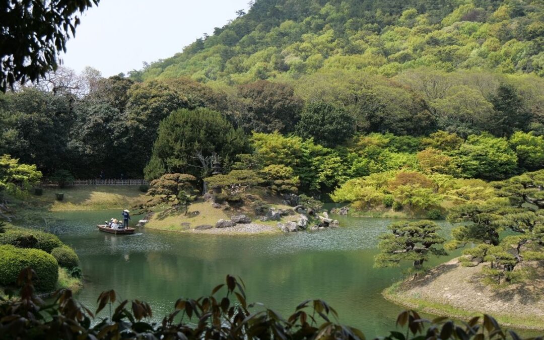 Visit Ritsurin Garden from Kotohira