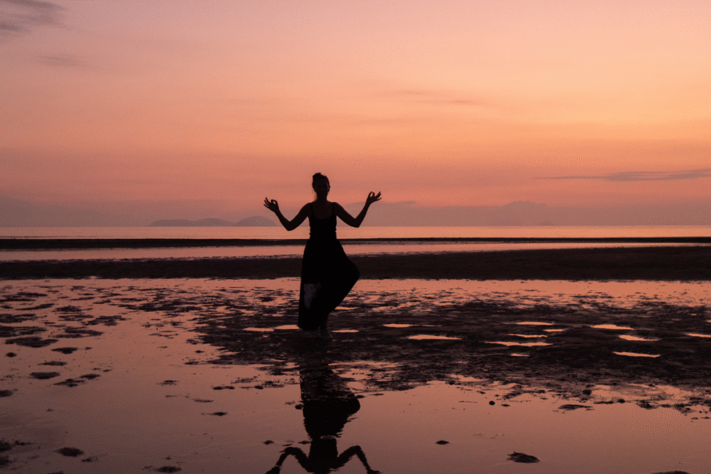 Typical photo and reflection at Chichibugahama Beach ©Manon Mathieu