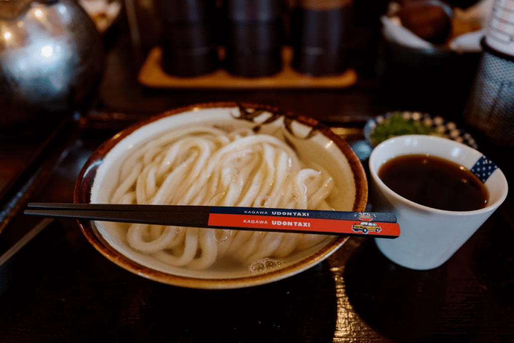Good news for Digital Nomad in Japan: food is cheap and delicious! ©Chebi Nagai