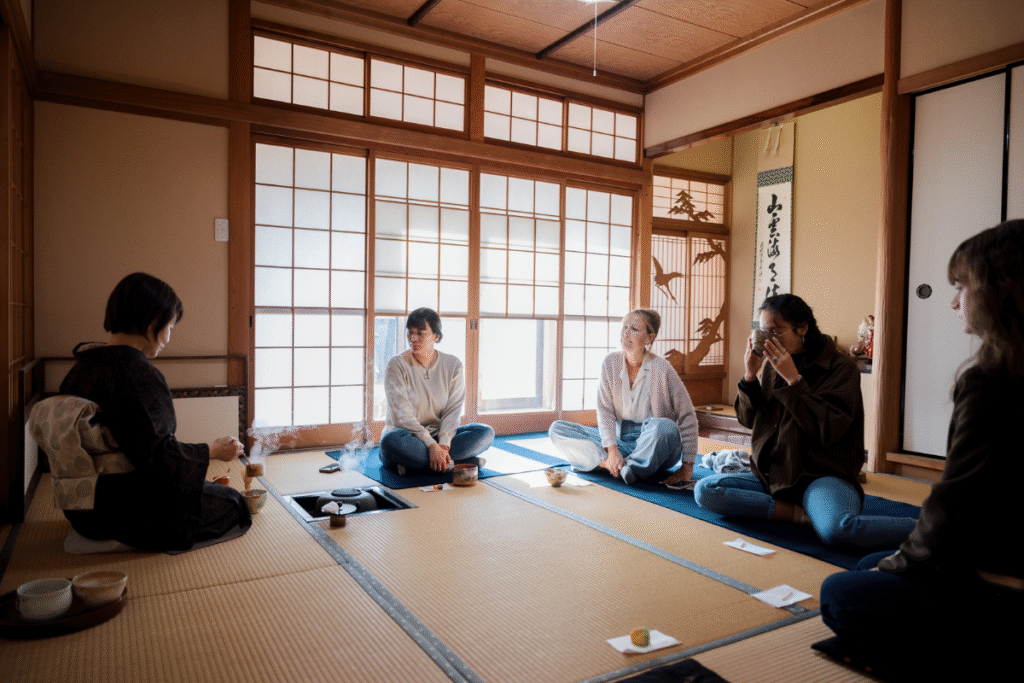 Small group enjoying matcha tea ceremony around Kotohira ©Chebi Nagai